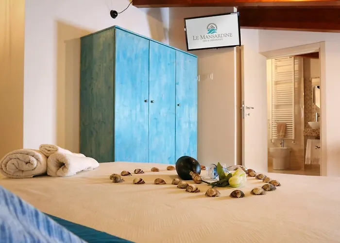 Le Mansardine Couette-café 3*